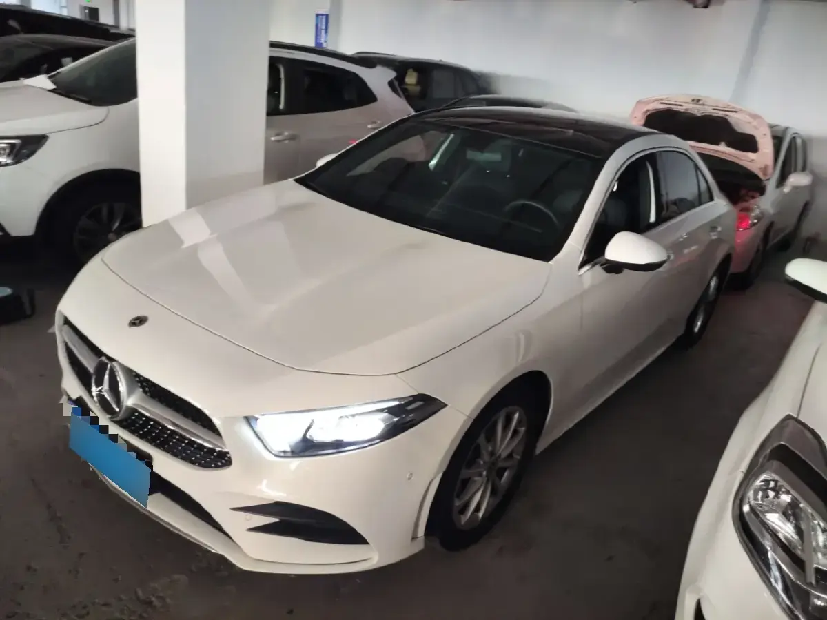 2022 Mercedes-Benz A Class 1.3T 163HP L4 7DCT