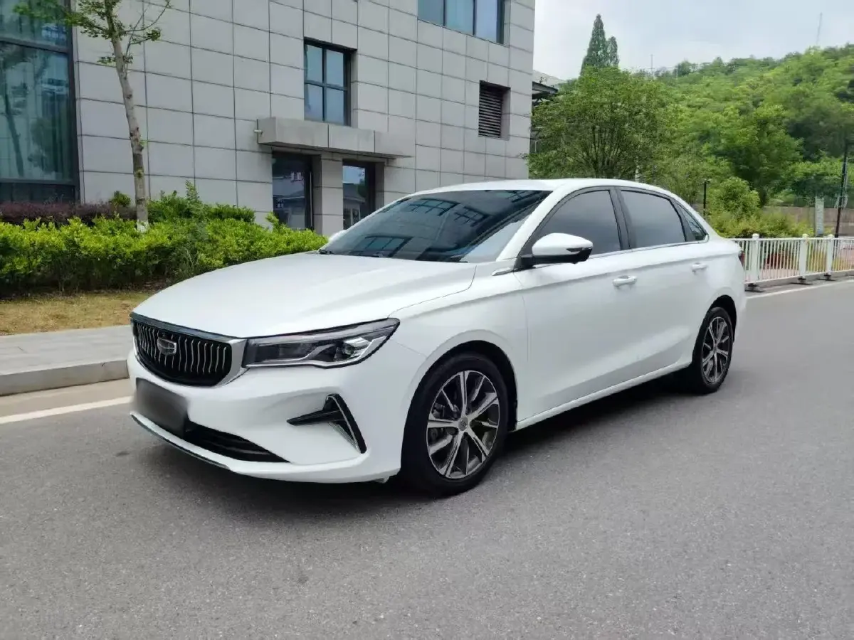 2022 Geely Emgrand 1.5L 114HP L4 CVT