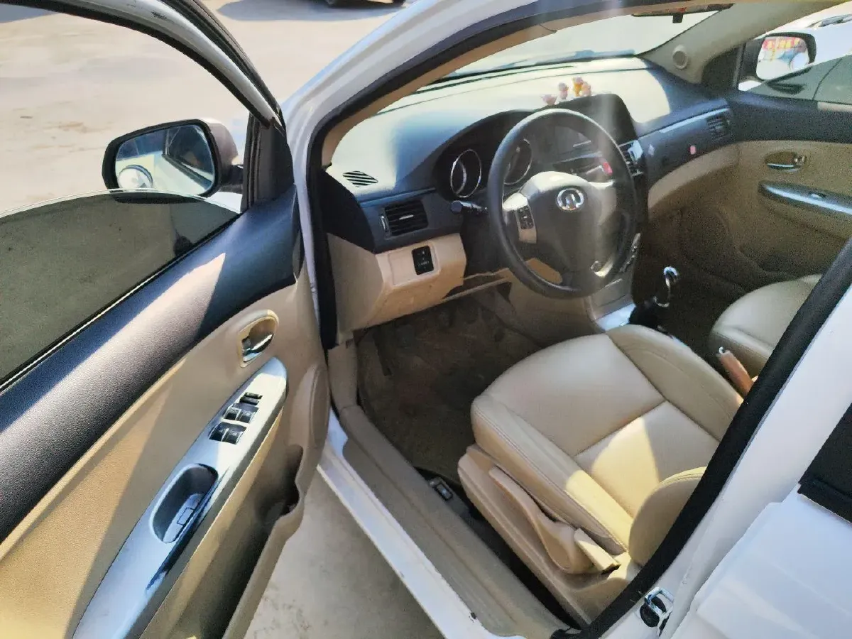 2013 Great Wall C30 1.5L 106HP L4 5MT,autocango,china used car exporter,china ev exporter,chinese used car exporter,chinese used ev exporter