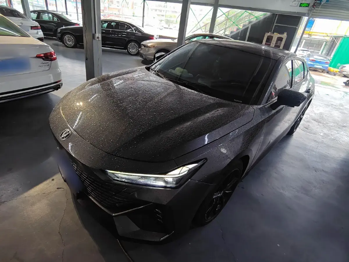 2022 ChangAn UNI-V 1.5T 188HP L4 7DCT