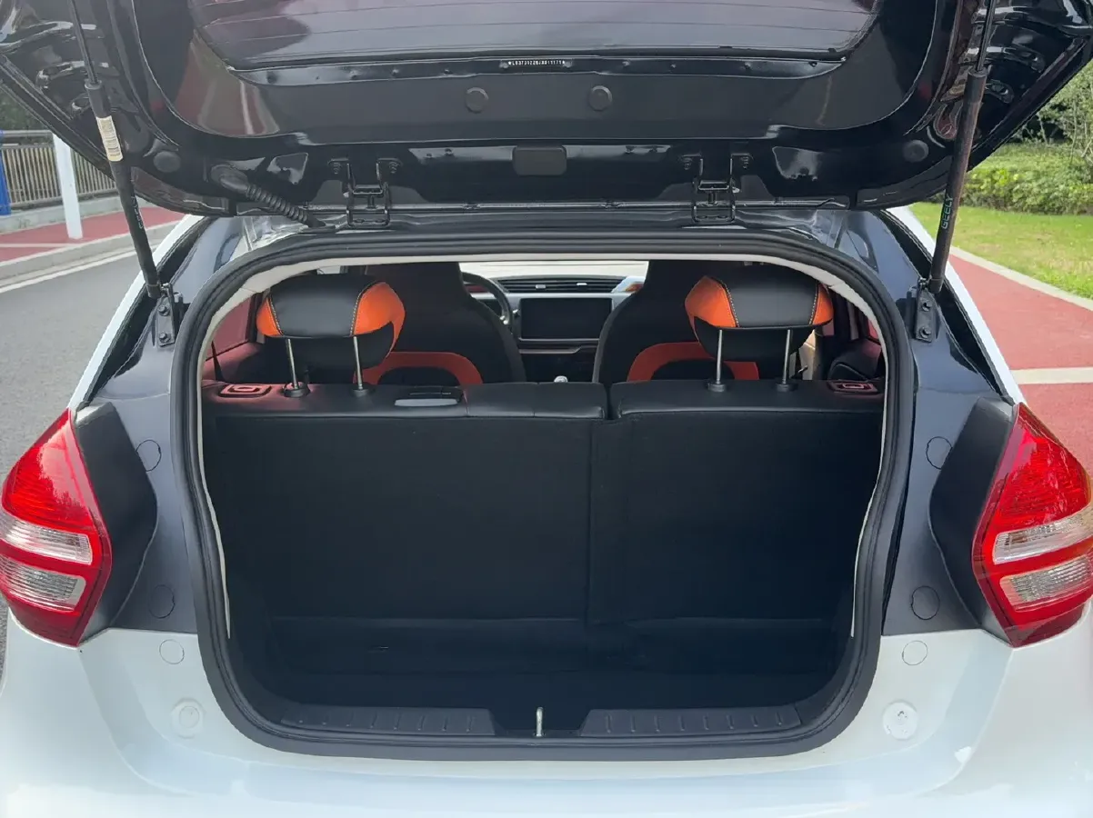 2017 Geely Vision X1 1.3L 88HP L4 4AT,autocango,china used car exporter,china ev exporter,chinese used car exporter,chinese used ev exporter