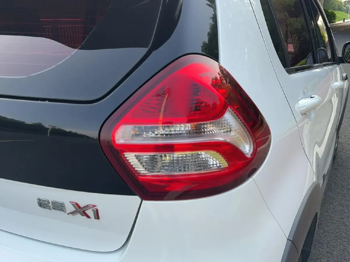 2017 Geely Vision X1 1.3L 88HP L4 4AT,autocango,china used car exporter,china ev exporter,chinese used car exporter,chinese used ev exporter