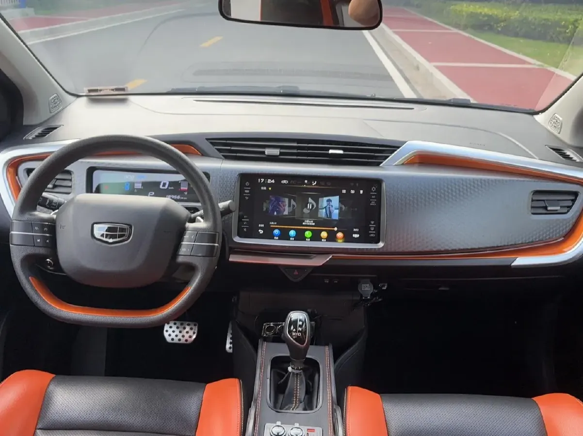 2017 Geely Vision X1 1.3L 88HP L4 4AT,autocango,china used car exporter,china ev exporter,chinese used car exporter,chinese used ev exporter