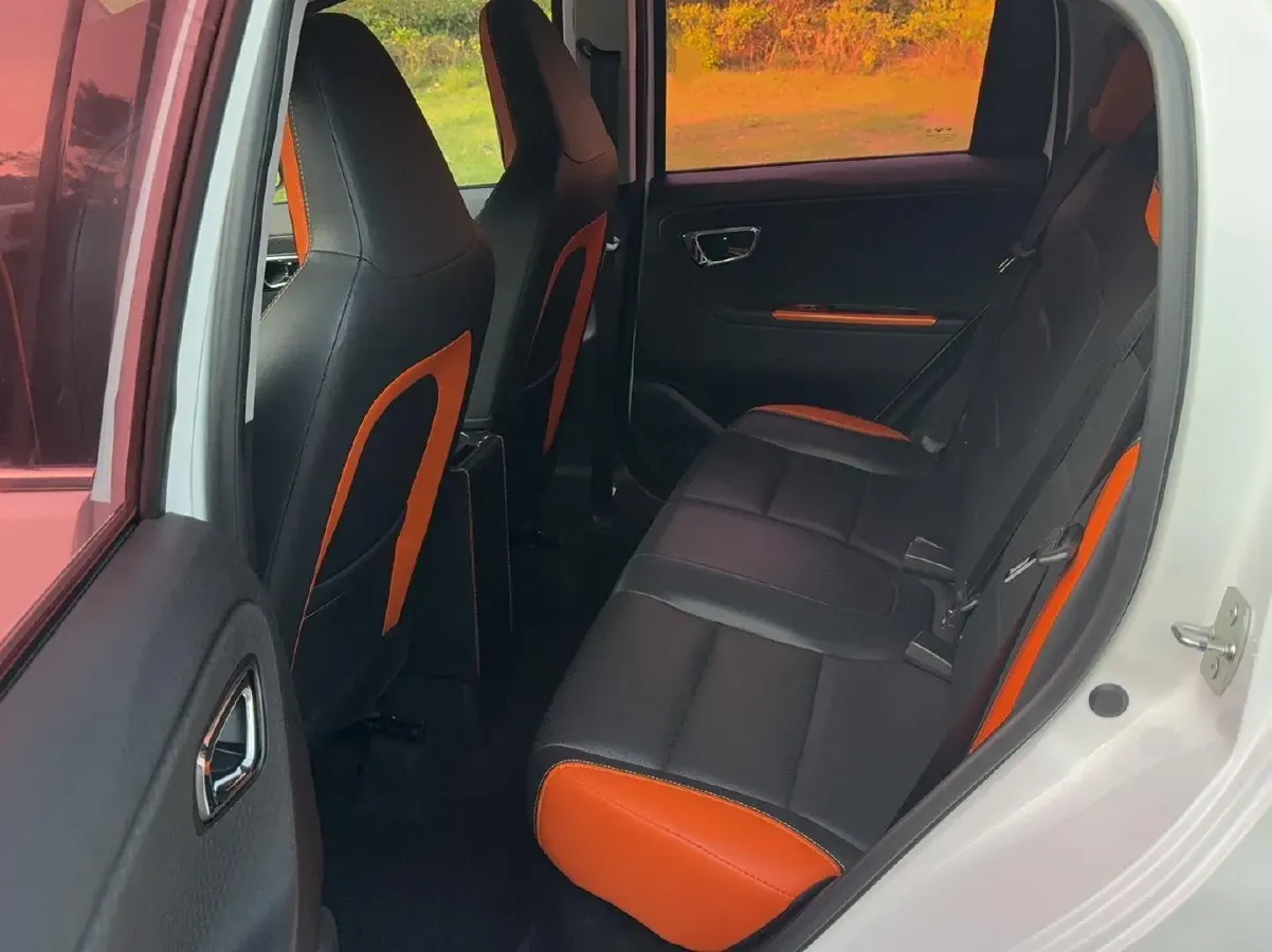 2017 Geely Vision X1 1.3L 88HP L4 4AT,autocango,china used car exporter,china ev exporter,chinese used car exporter,chinese used ev exporter