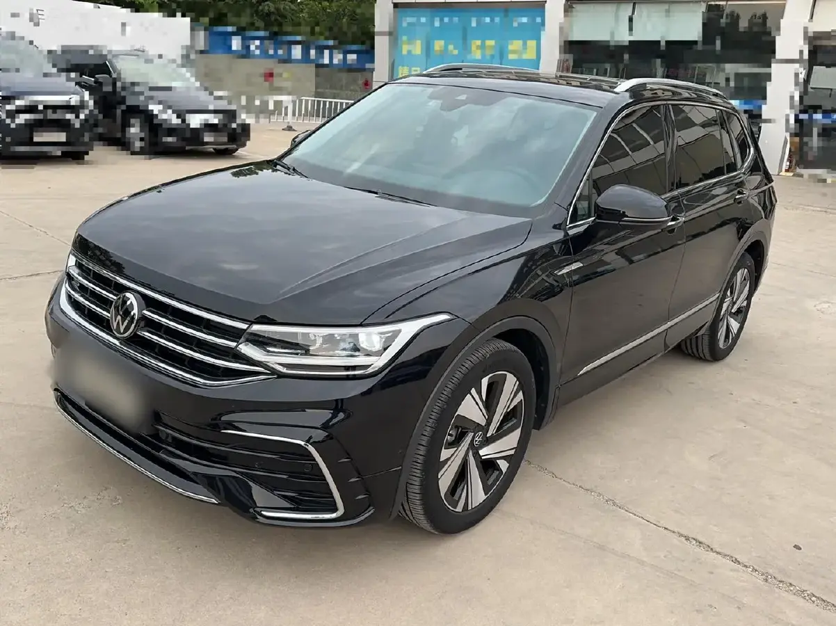 2023 Volkswagen Tiguan L 2.0T 186HP L4 7DCT