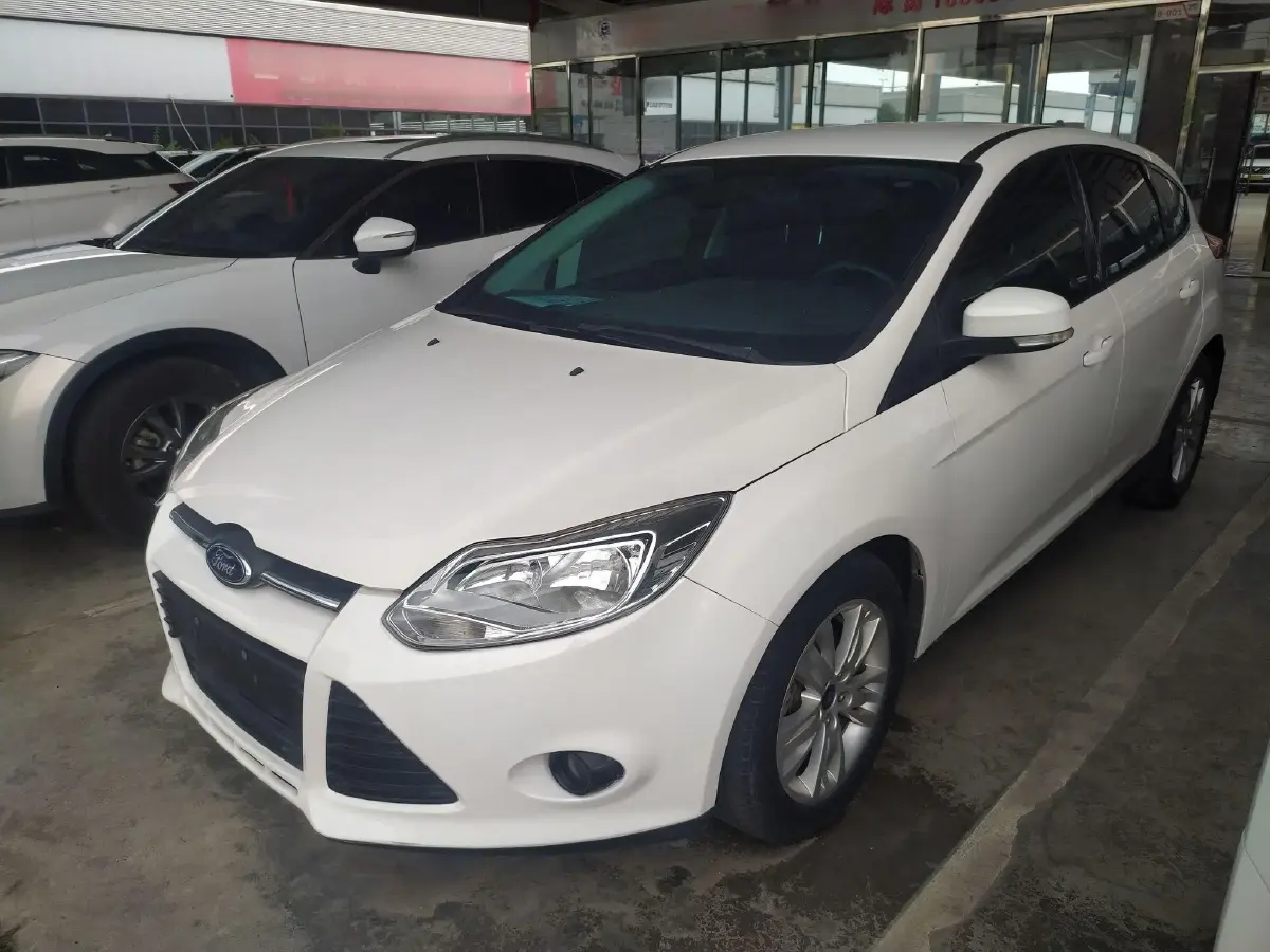2012 Ford Focus 1.6L 125HP L4 6DCT