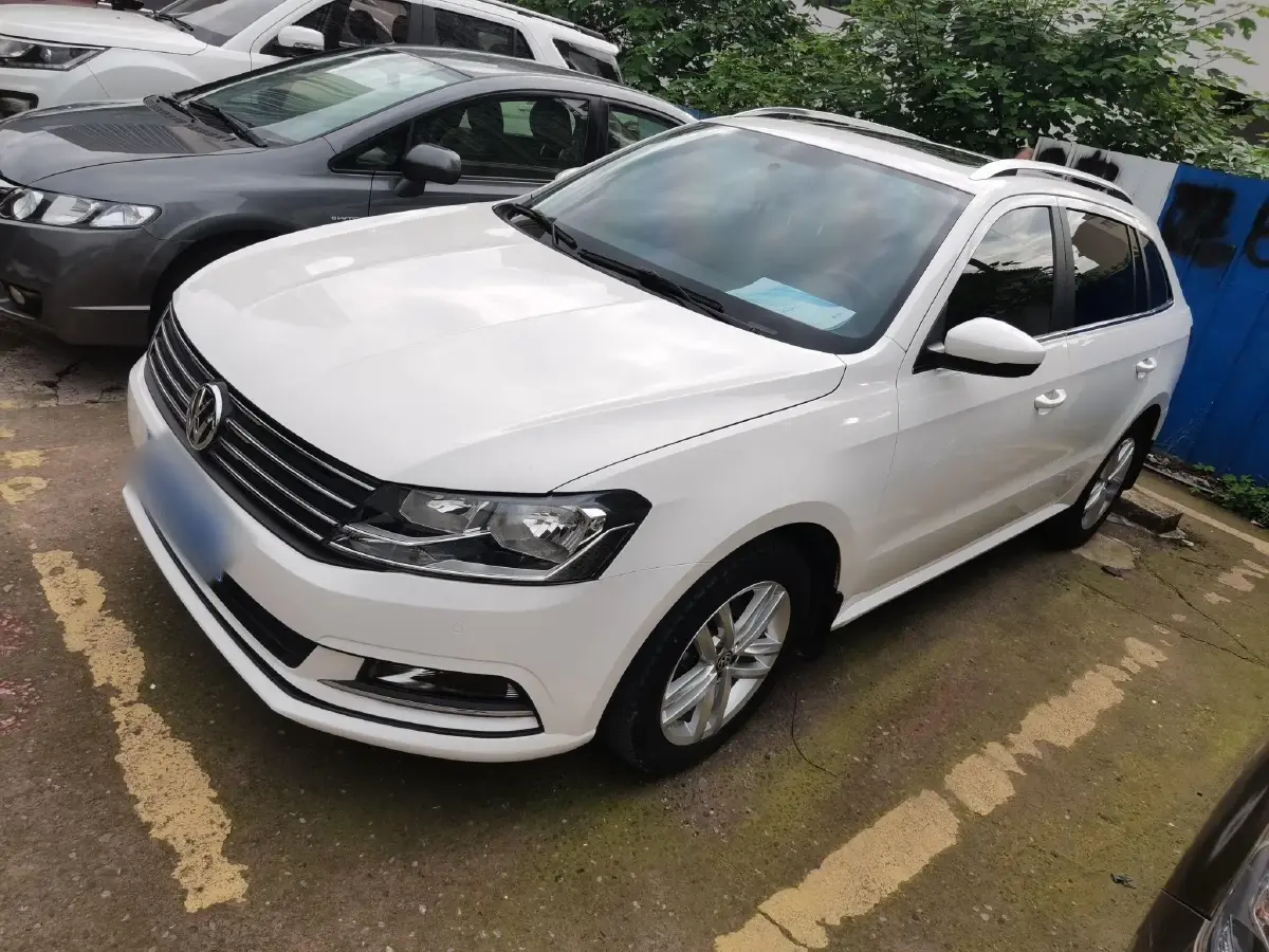 2015 Volkswagen Gran Lavida 1.4T 131HP L4 7DCT