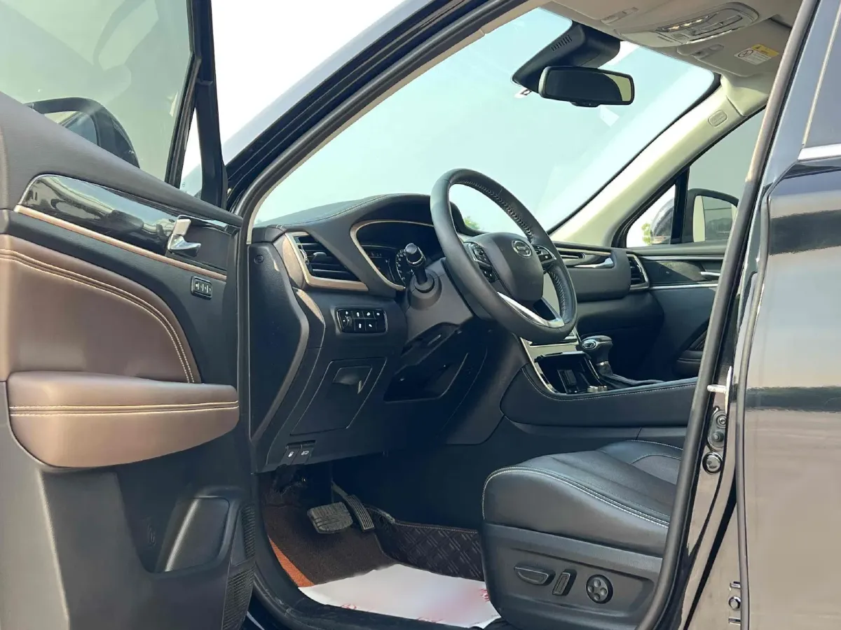 2019 GAC Trumpchi GS5 1.5T 169HP L4 6AT,autocango,china used car exporter,china ev exporter,chinese used car exporter,chinese used ev exporter