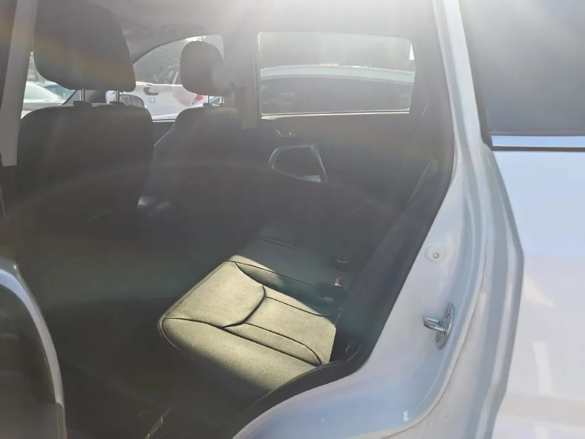 2014 Chery Tiggo 5 2.0L 139HP L4 5MT,autocango,china used car exporter,china ev exporter,chinese used car exporter,chinese used ev exporter