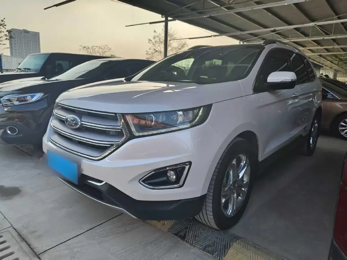 2016 Ford Edge 2.0T 245HP L4 6AT