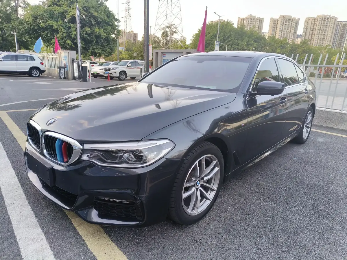 2018 BMW 5 Series 2.0T 184HP L4 8AT