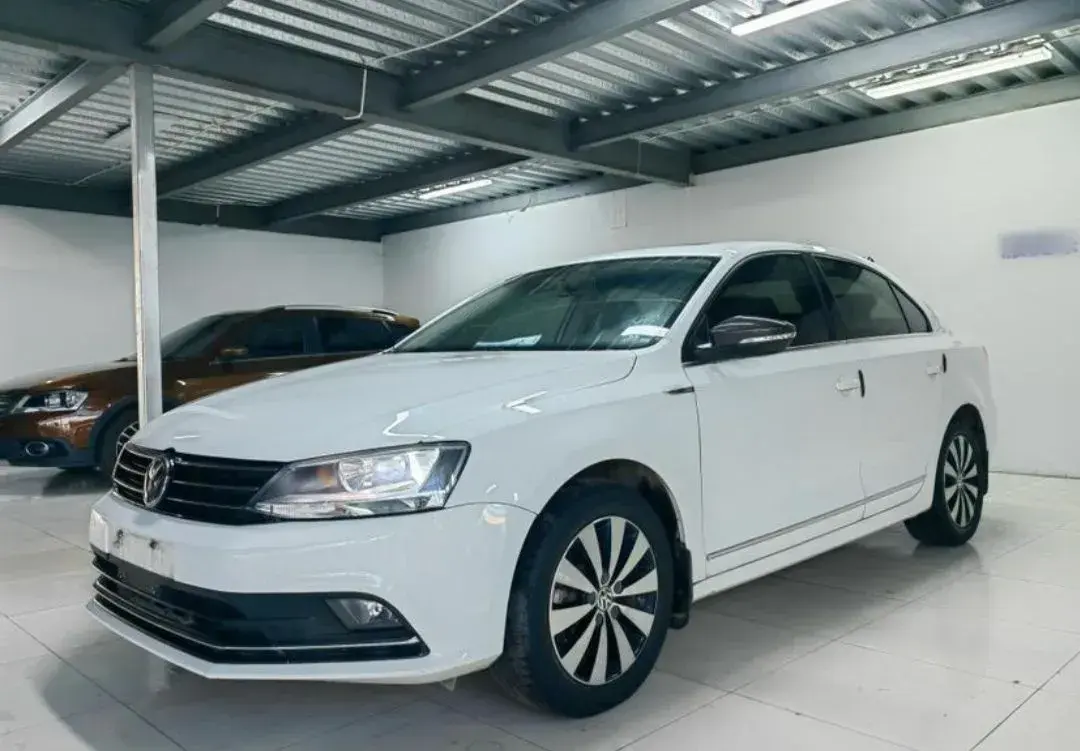 2017 Volkswagen Sagitar 1.6L 110HP L4 6AT