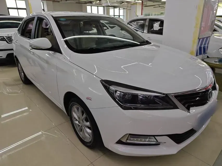 2016 ChangAn Alsvin V7 1.6L 124HP L4 5MT,autocango,china used car exporter,china ev exporter,chinese used car exporter,chinese used ev exporter