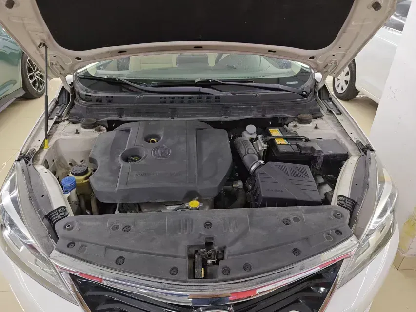 2016 ChangAn Alsvin V7 1.6L 124HP L4 5MT,autocango,china used car exporter,china ev exporter,chinese used car exporter,chinese used ev exporter