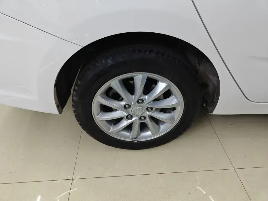 2016 ChangAn Alsvin V7 1.6L 124HP L4 5MT,autocango,china used car exporter,china ev exporter,chinese used car exporter,chinese used ev exporter