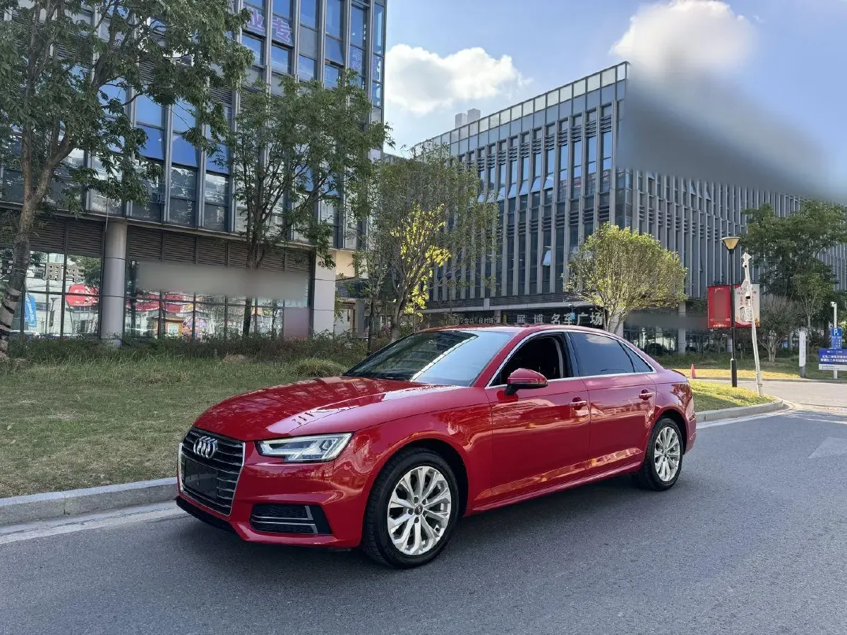 2019 Audi A4L 2.0T 190HP L4 7DCT,autocango,china used car exporter,china ev exporter,chinese used car exporter,chinese used ev exporter