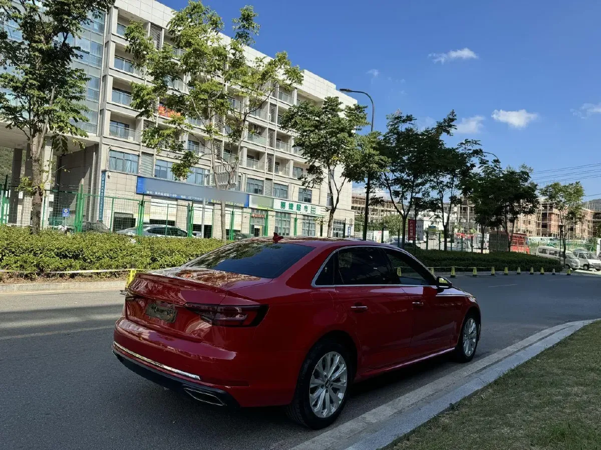 2019 Audi A4L 2.0T 190HP L4 7DCT,autocango,china used car exporter,china ev exporter,chinese used car exporter,chinese used ev exporter