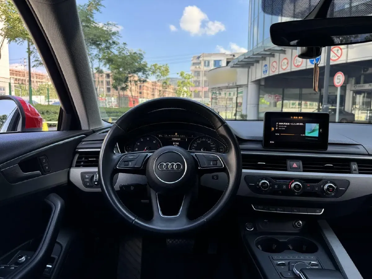 2019 Audi A4L 2.0T 190HP L4 7DCT,autocango,china used car exporter,china ev exporter,chinese used car exporter,chinese used ev exporter