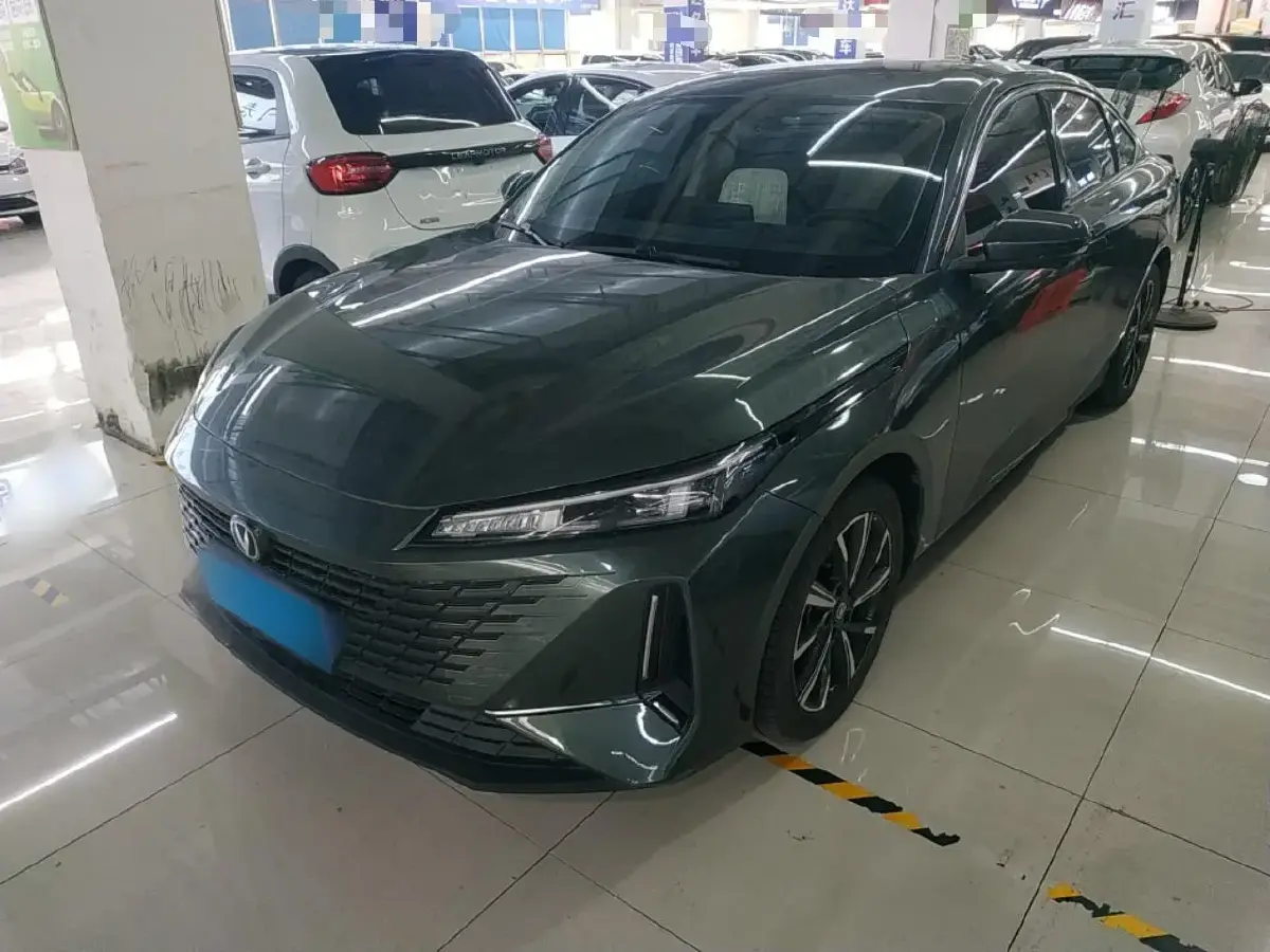 2023 ChangAn Lamore 1.5T 170HP L4 7DCT