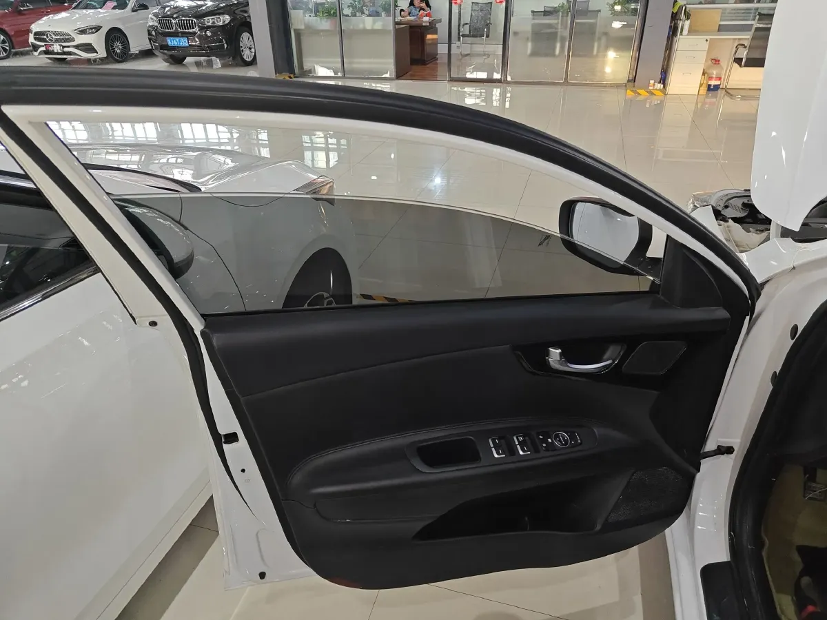 2014 Kia K4 1.8L 143HP L4 6AT,autocango,china used car exporter,china ev exporter,chinese used car exporter,chinese used ev exporter