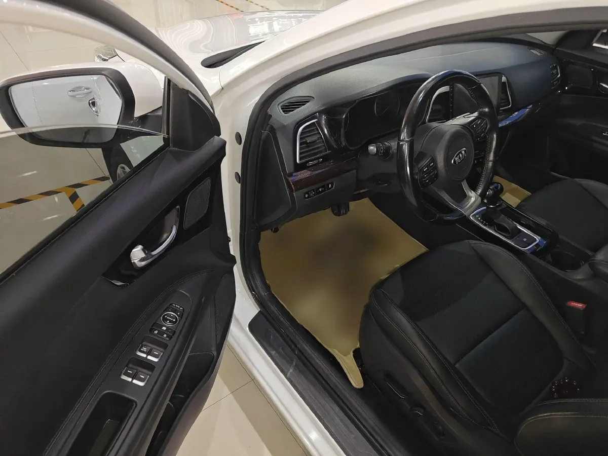 2014 Kia K4 1.8L 143HP L4 6AT,autocango,china used car exporter,china ev exporter,chinese used car exporter,chinese used ev exporter