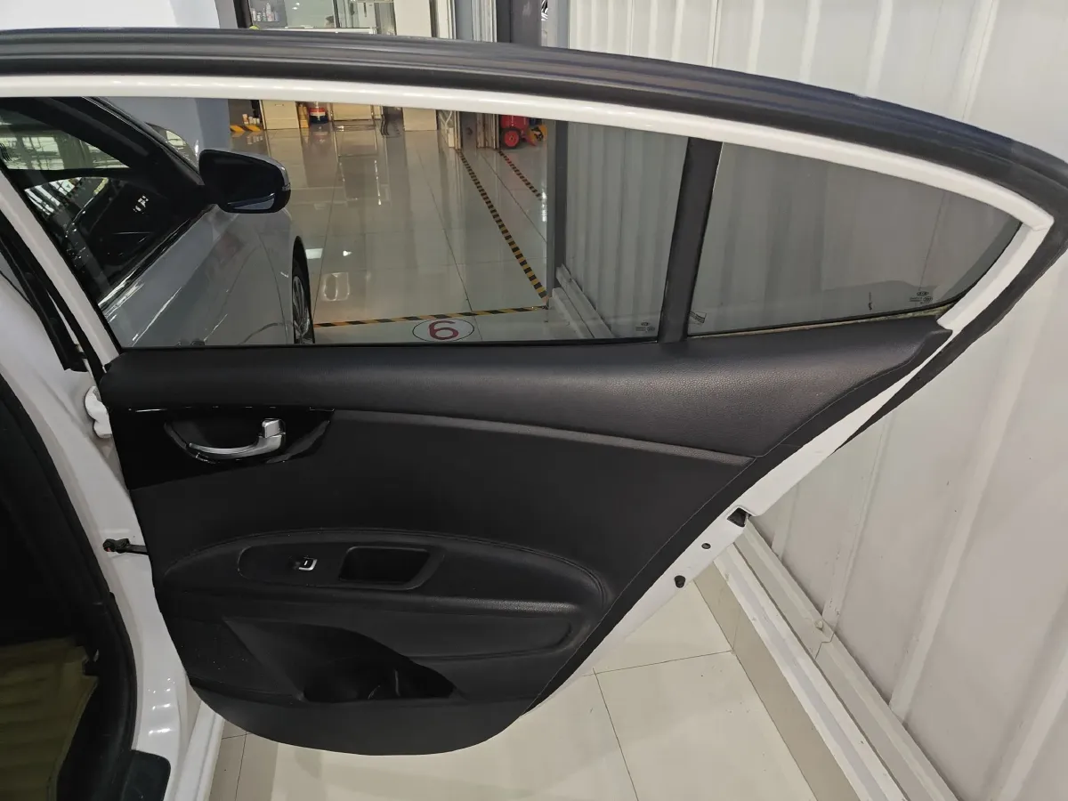 2014 Kia K4 1.8L 143HP L4 6AT,autocango,china used car exporter,china ev exporter,chinese used car exporter,chinese used ev exporter