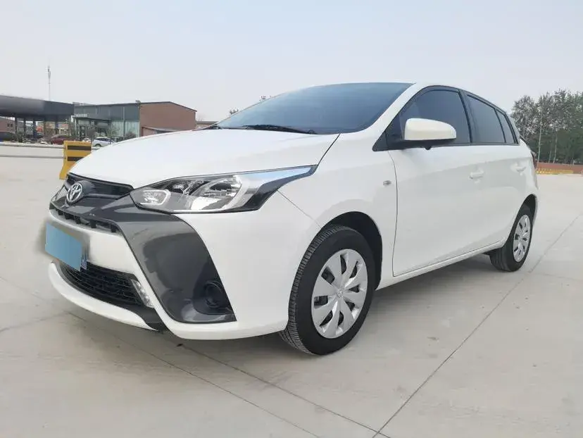 2022 Toyota Yaris L 1.5L 112HP L4 CVT