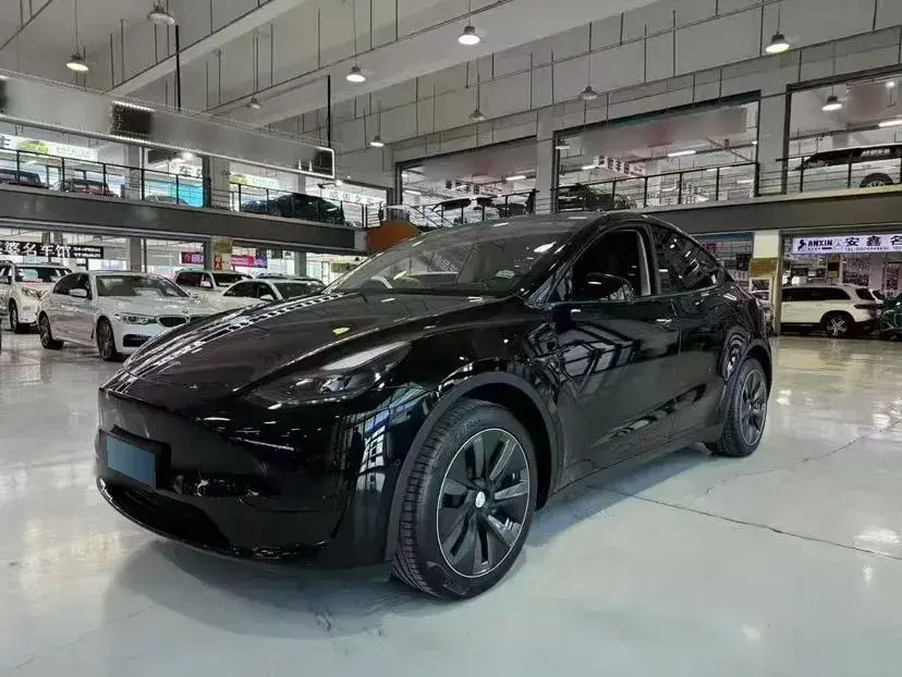 2022 Tesla Model Y BEV 60KWH