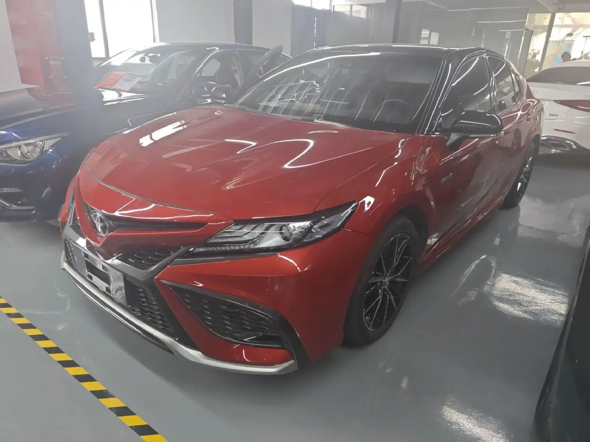 2023 Toyota Camry 2.5L 207HP L4 8AT