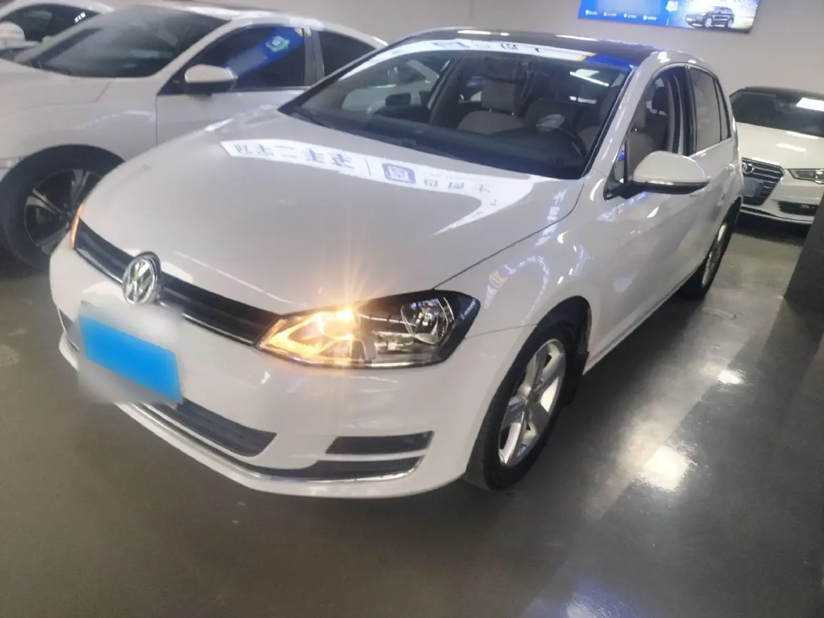 2014 Volkswagen Golf 1.4T 131HP L4 7DCT