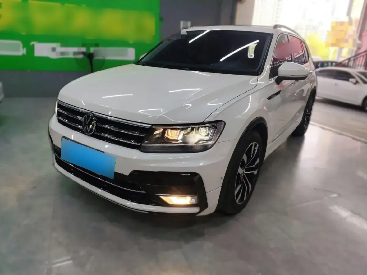 2021 Volkswagen Tiguan L 2.0T 186HP L4 7DCT