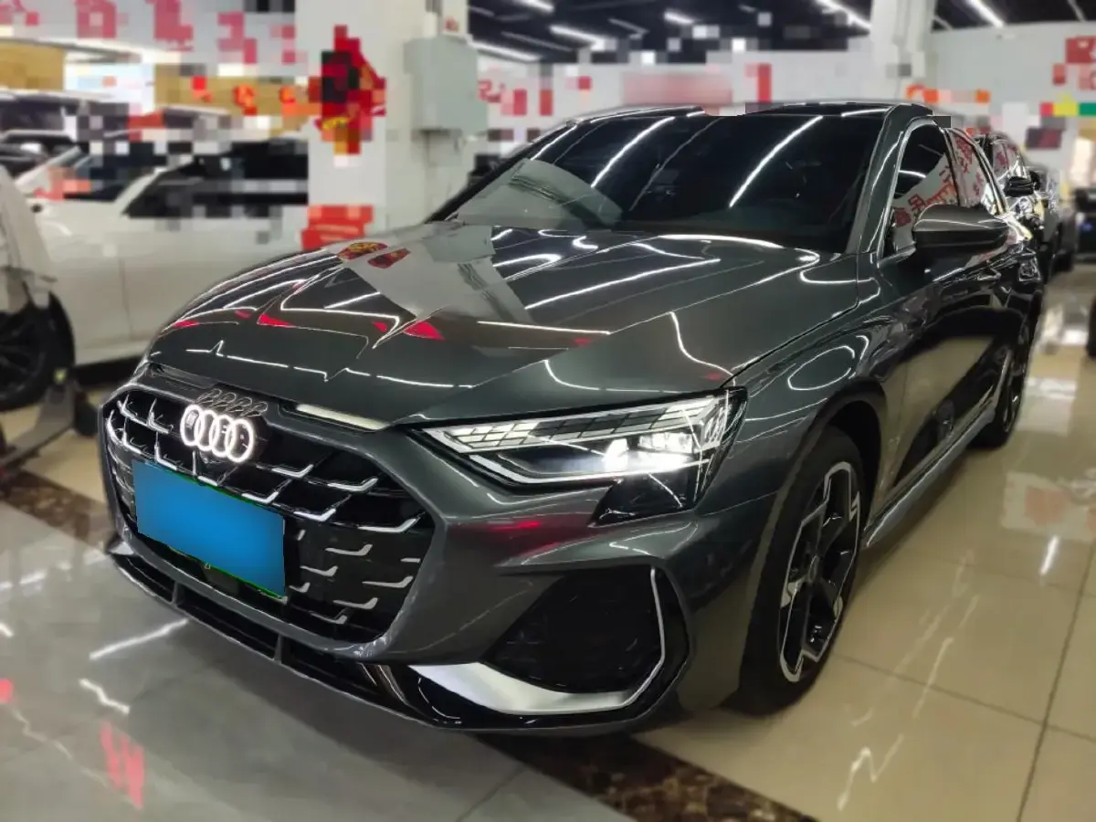 2025 Audi A3 1.5T 160HP L4 7DCT