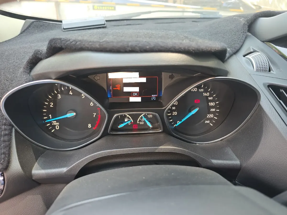 2019 Ford Kuga 1.5T 181HP L4 6AT,autocango,china used car exporter,china ev exporter,chinese used car exporter,chinese used ev exporter