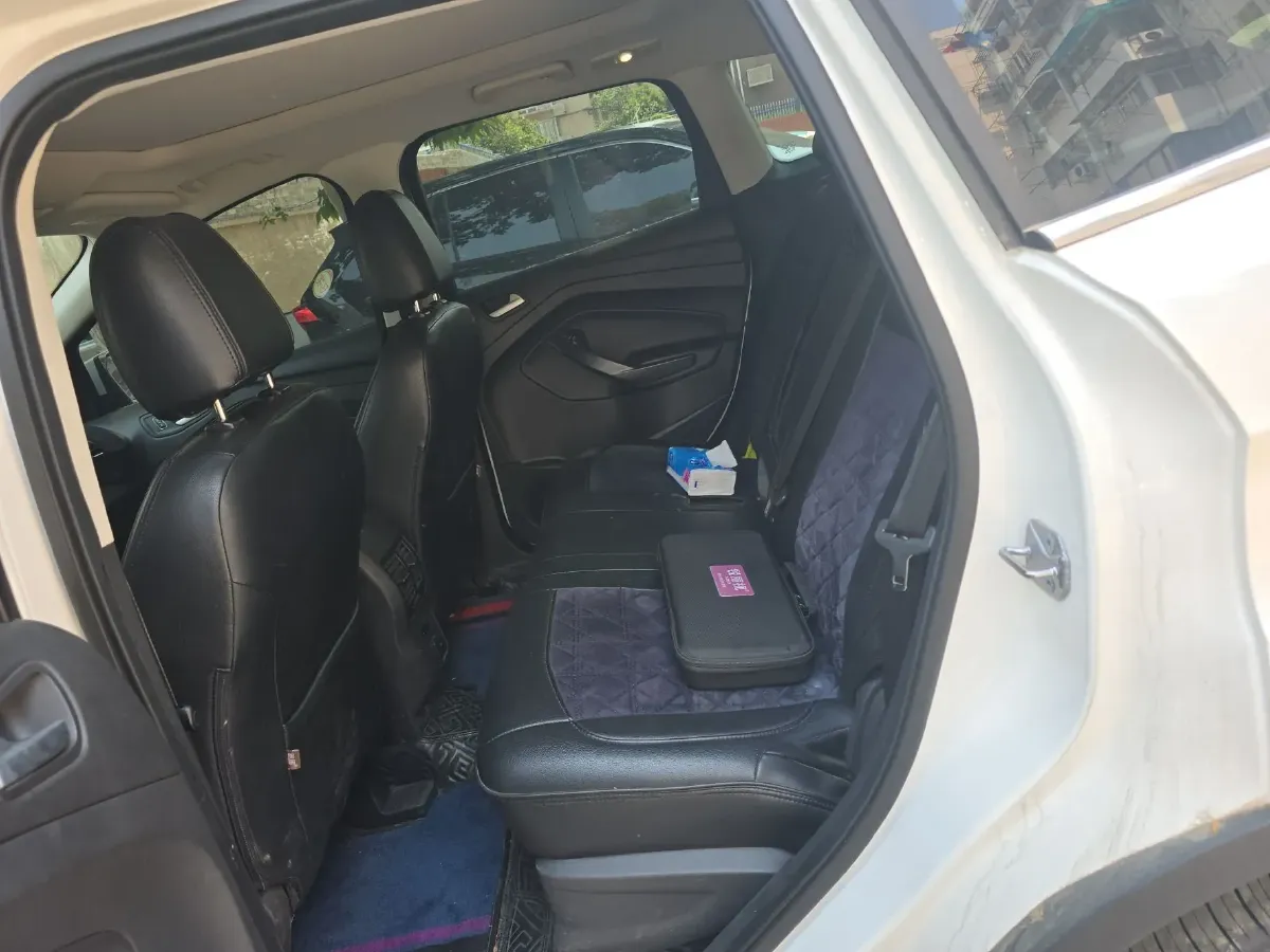 2019 Ford Kuga 1.5T 181HP L4 6AT,autocango,china used car exporter,china ev exporter,chinese used car exporter,chinese used ev exporter