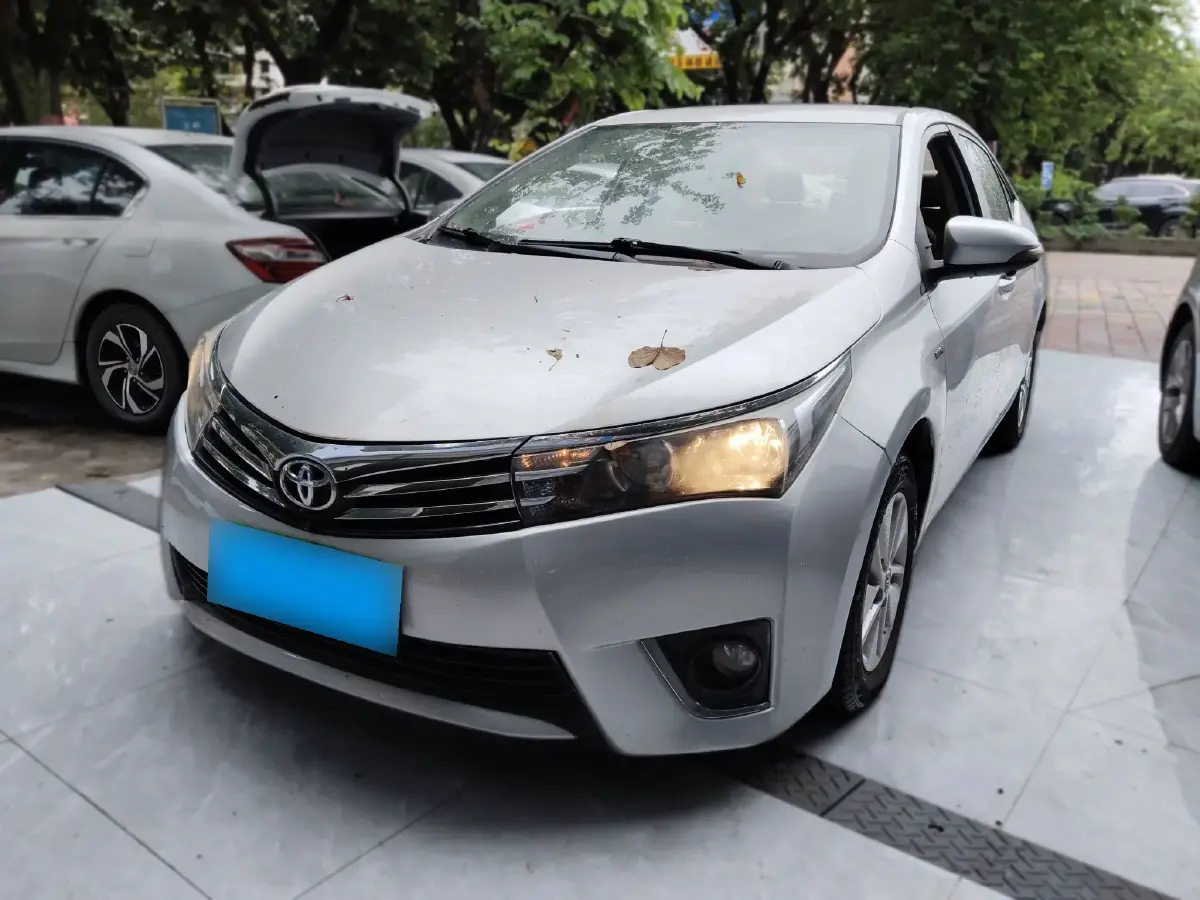 2014 Toyota Corolla 1.6L 122HP L4 CVT
