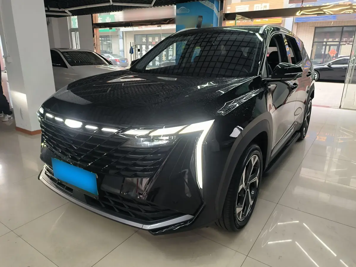 2024 Geely StarRay 1.5T 181HP L4 7DCT