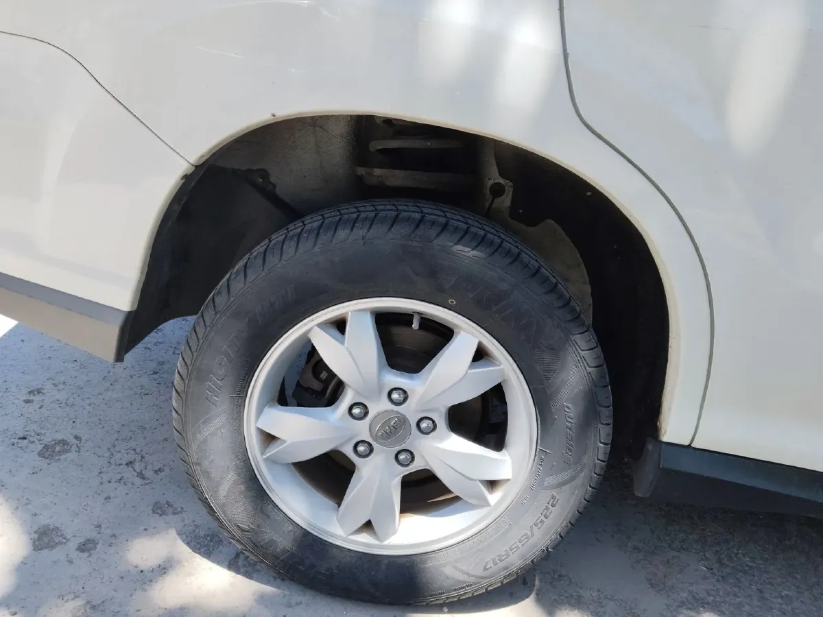 2014 BYD S6 2.0L 140HP L4 5MT,autocango,china used car exporter,china ev exporter,chinese used car exporter,chinese used ev exporter