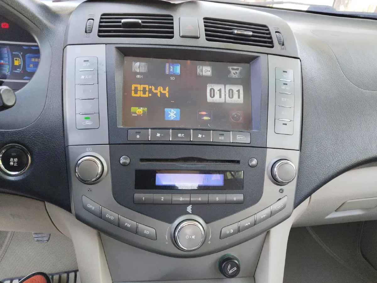 2014 BYD S6 2.0L 140HP L4 5MT,autocango,china used car exporter,china ev exporter,chinese used car exporter,chinese used ev exporter