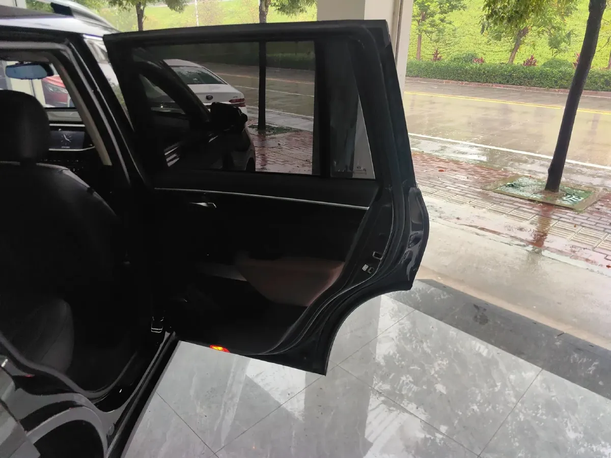 2017 GAC Trumpchi GS7 2.0T 201HP L4 6AT,autocango,china used car exporter,china ev exporter,chinese used car exporter,chinese used ev exporter