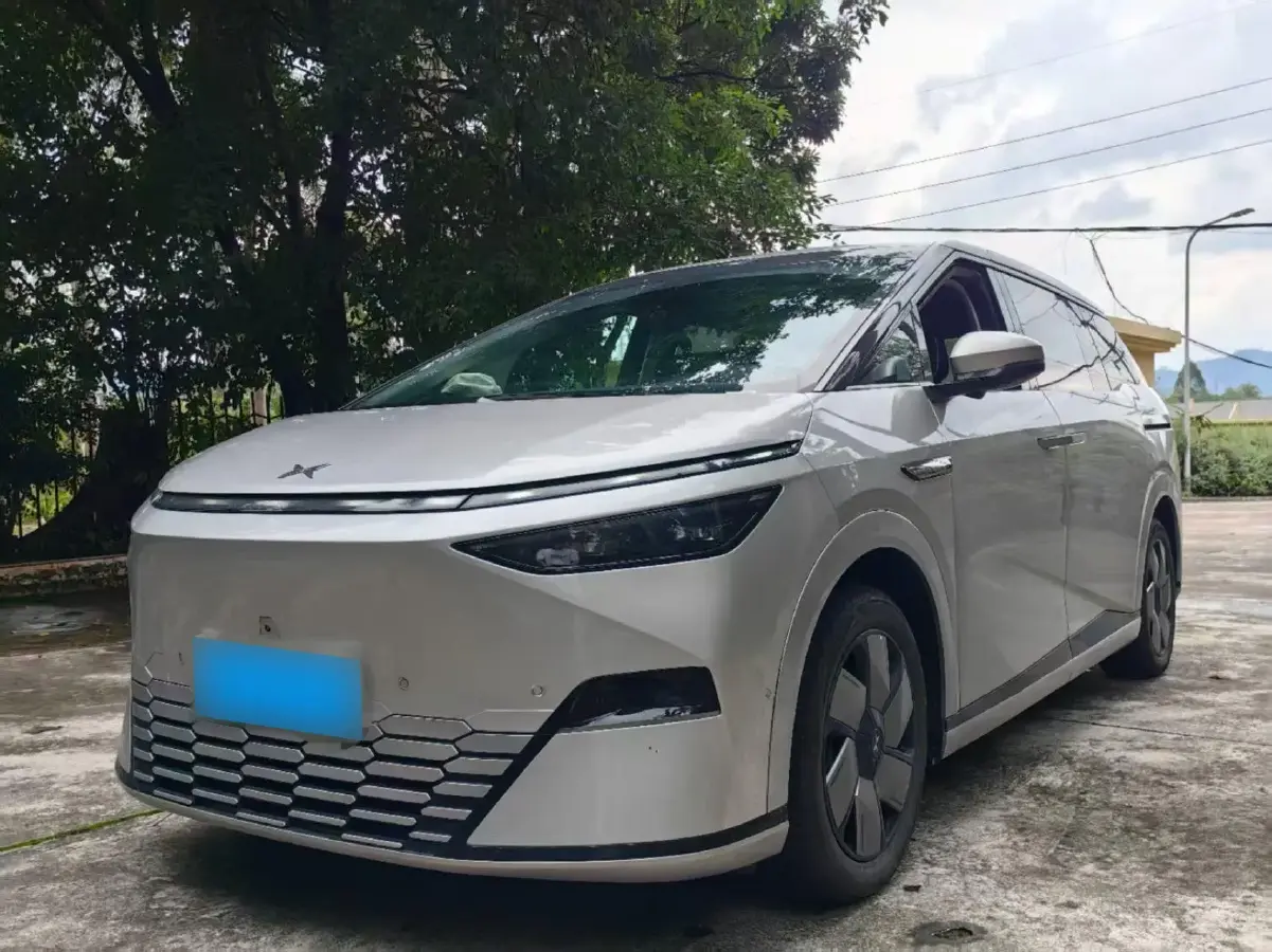 2024 Xpeng X9 BEV 101.5KWH