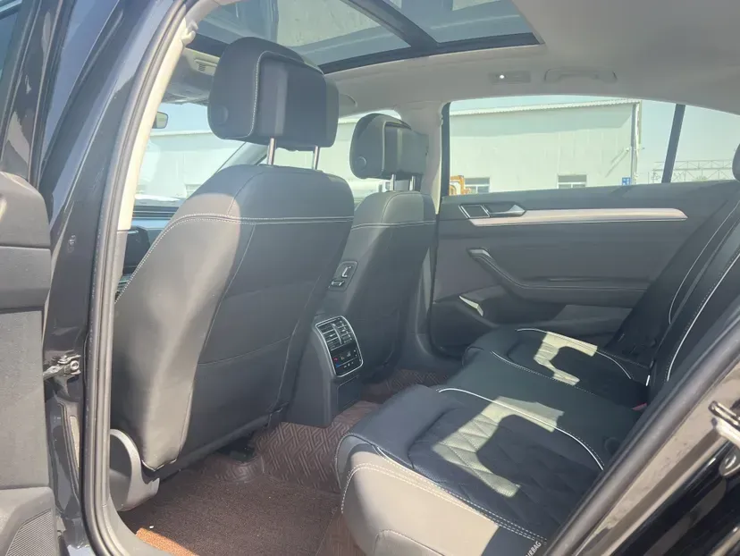 2022 Volkswagen Magotan GTE 1.4T 150HP L4 6DCT PHEV 13KWH,autocango,china used car exporter,china ev exporter,chinese used car exporter,chinese used ev exporter