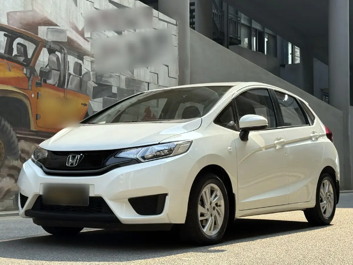 2016 Honda Fit 1.5L 131HP L4 CVT