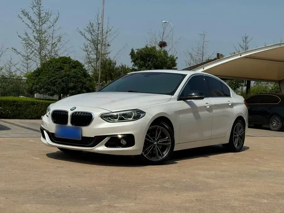 2018 BMW 1 Series 1.5T 136HP L3 6AT