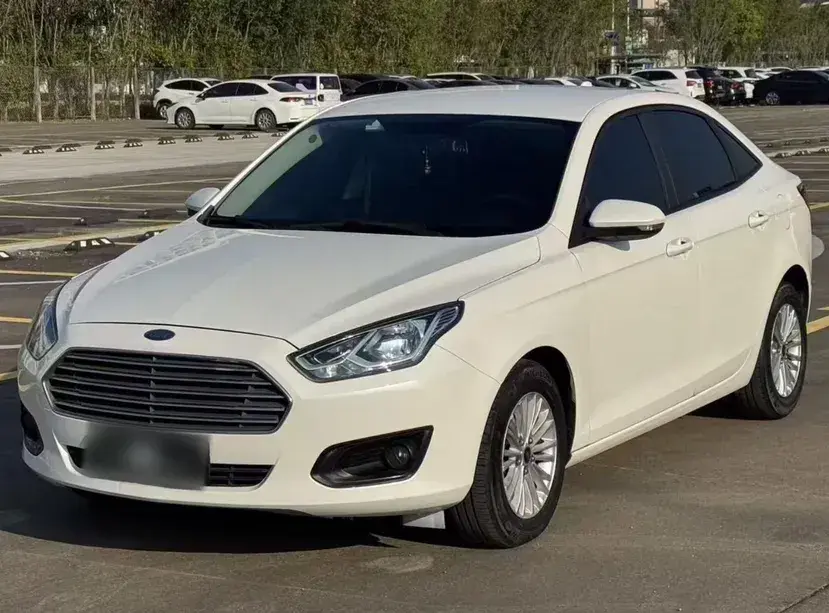 2015 Ford Escort 1.5L 113HP L4 6AT