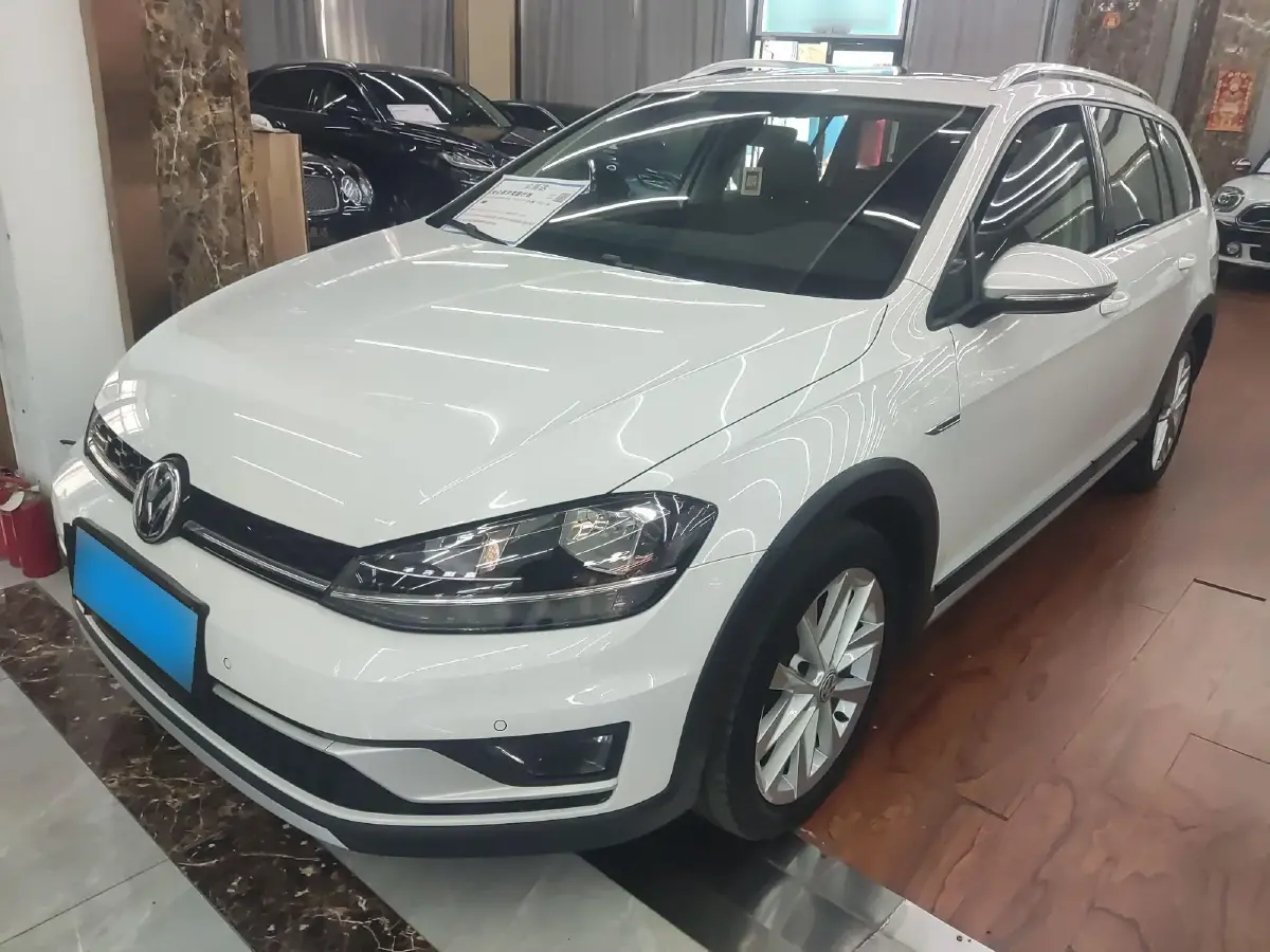 2019 Volkswagen Golf 1.8T 180HP L4 6DCT