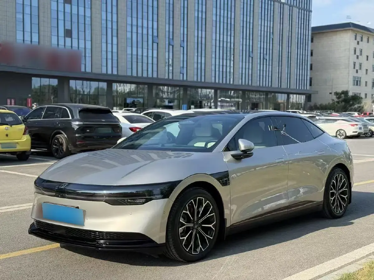 2024 Zeekr 007 BEV 75KWH