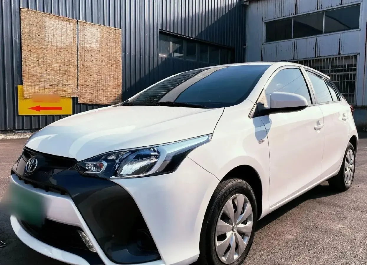 2019 Toyota Yaris L 1.5L 110HP L4 CVT