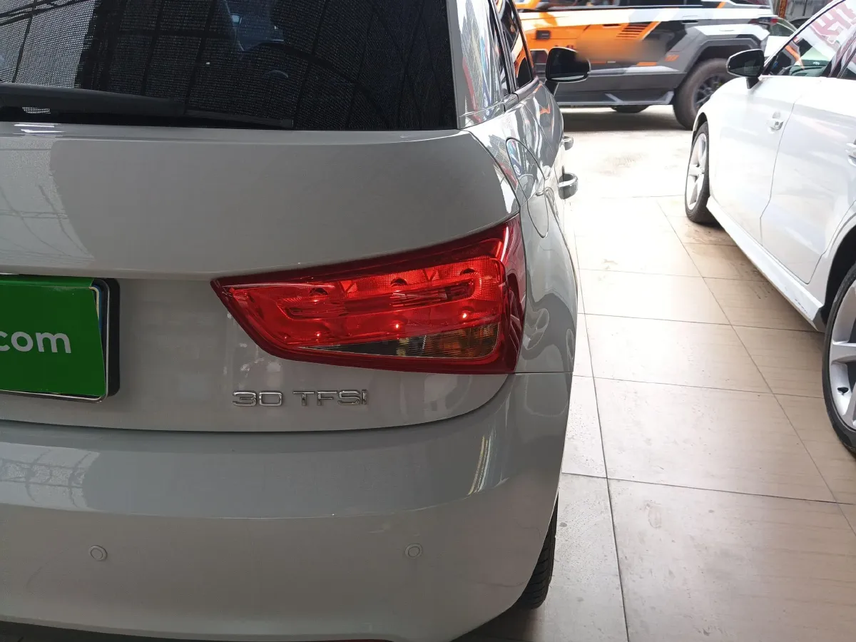 2013 Audi A1 1.4T 122HP L4 7DCT,autocango,china used car exporter,china ev exporter,chinese used car exporter,chinese used ev exporter