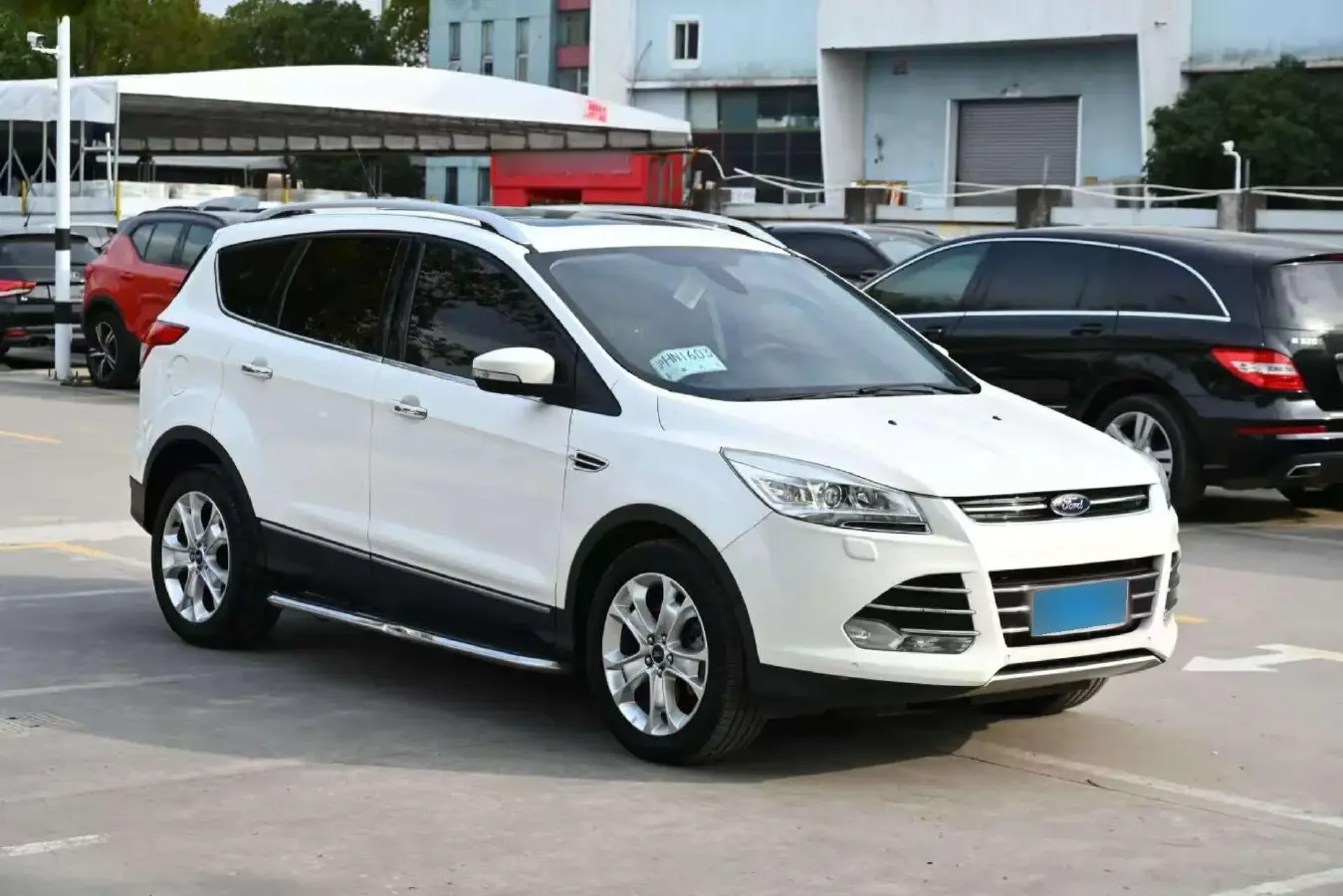 2015 Ford Kuga 2.0T 242HP L4 6AT
