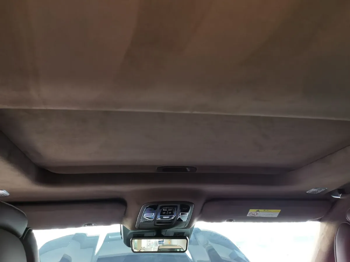 2024 Tank 700 3.0T 360HP V6 9AT PHEV 37.1KWH,autocango,china used car exporter,china ev exporter,chinese used car exporter,chinese used ev exporter